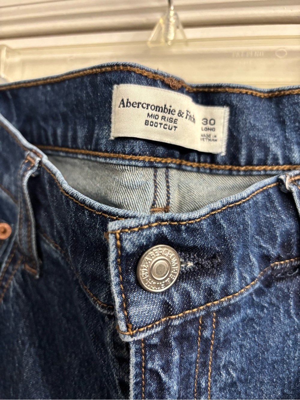 Abercrombie Mid Rise Bootcut Jeans - Picture 3 of 4